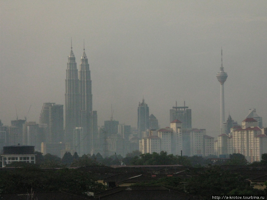 Визитная карточка малазийской столицы — её небоскрёбный центр Куала-Лумпур, Малайзия
