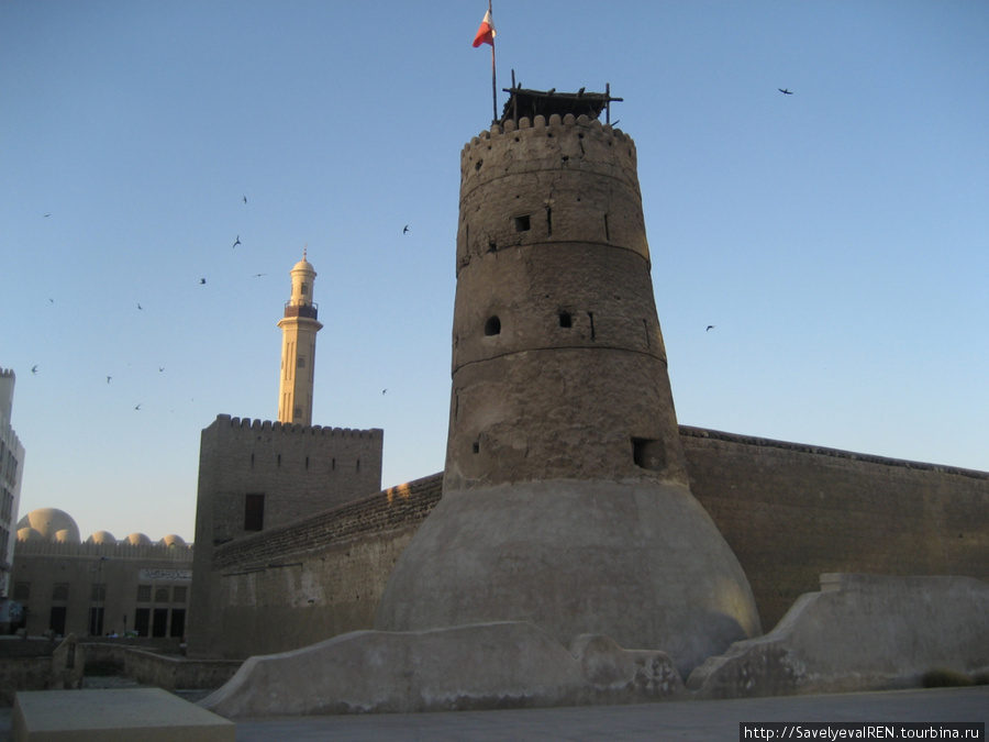 Сторожевая башня форта аль-Фахиди. Дубай, ОАЭ