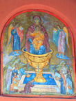 Икона Божьей матери над входом в часовню.