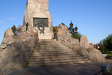 гранитное основание памятника