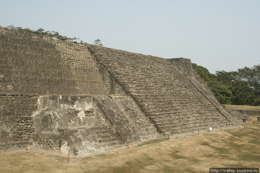 Руины древнего города Семпоала Семпоала, Мексика