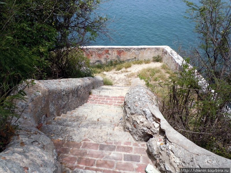 Мир без виз — 196. Настоящая крепость Сантьяго-де-Куба, Куба