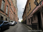 Еще немножко Ужгорода. 
Типичная улочка в Старом городе.