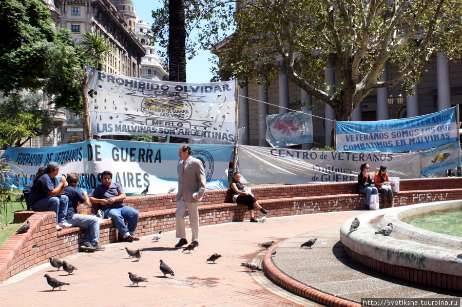 Все стороны одной площади Буэнос-Айрес, Аргентина