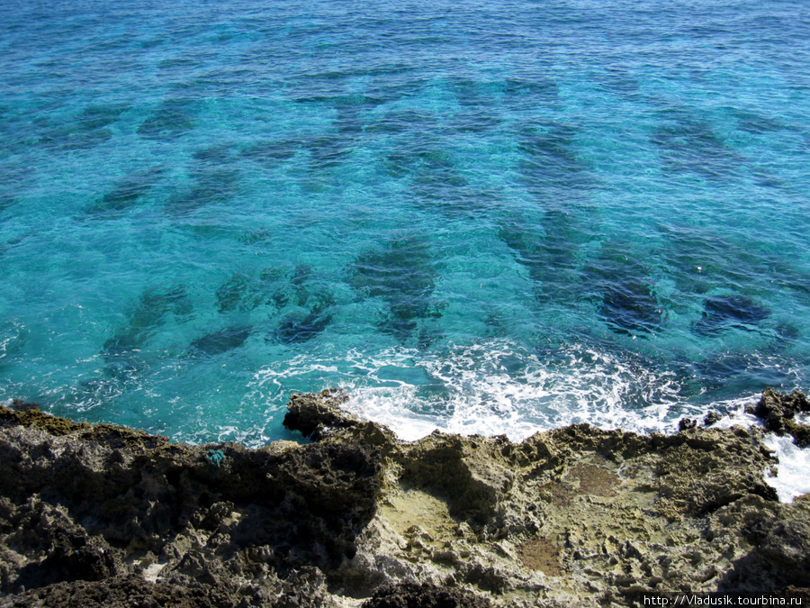 Море потрясающего цвета Национальный парк Полуостров Гуанаакабибес, Куба