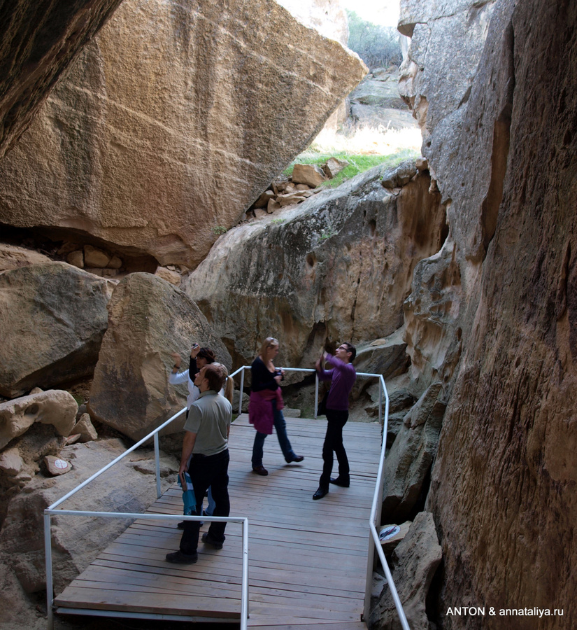 Остатки от древней пещеры Гобустан, Азербайджан