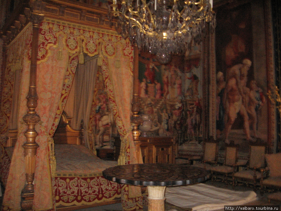 Резиденция французских королей Фонтенбло. Фонтенбло, Франция