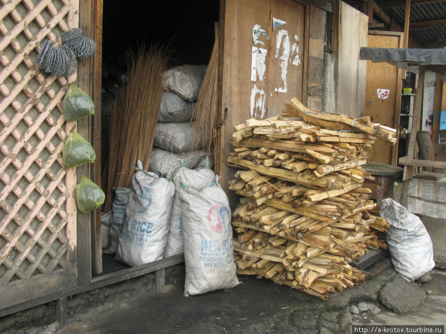 Распродажа энергоносителей (дров) Замбоанга, Филиппины