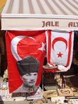 Флаги Турции и Северного Кипра.