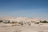 Вид на соседний поселок и мусульманское кладбище