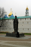 Памятник преподобному Сергию Радонежскому.