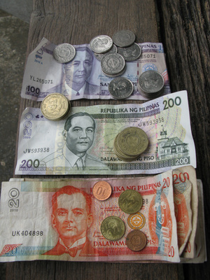 Филиппинские деньги — вот они, кто не видел