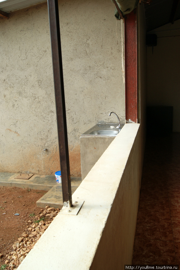 здесь можно вымыть руки Энтеббе, Уганда
