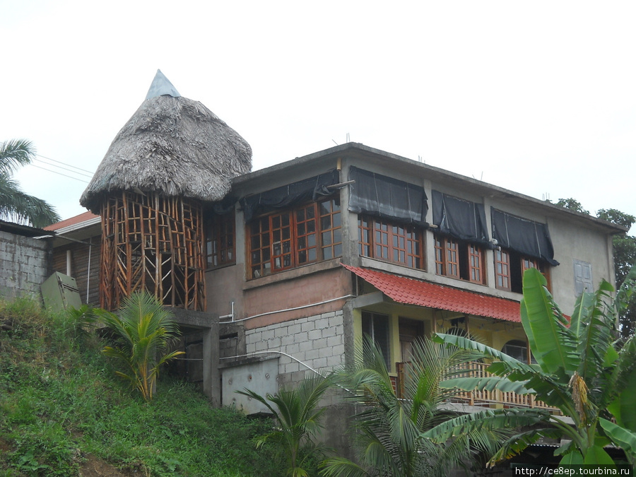 Хитросплетенное жилище Ливингстон, Гватемала