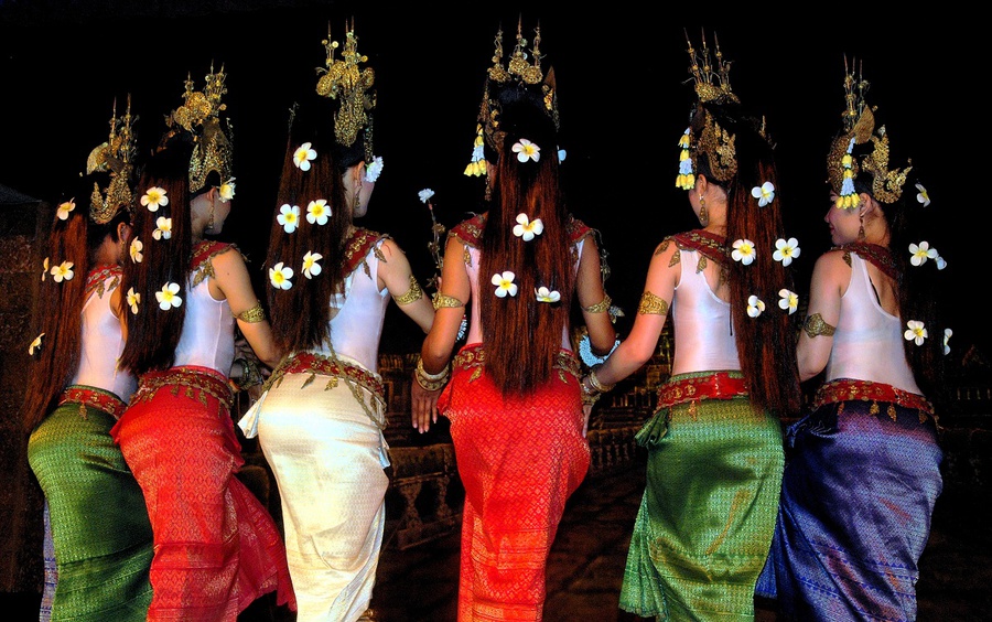 Небесные танцовщицы культуры кхмеров Сиемреап, Камбоджа
