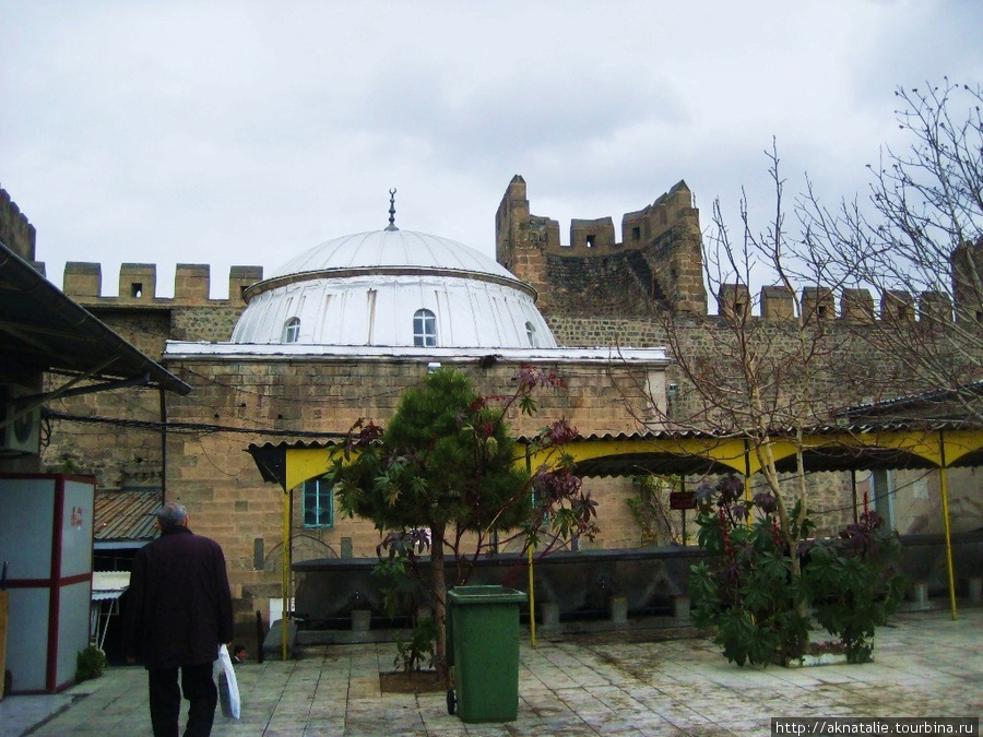 Византийский замок в центре города