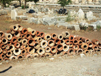 Керамические трубв, из которых делали водопровод и канализацию.