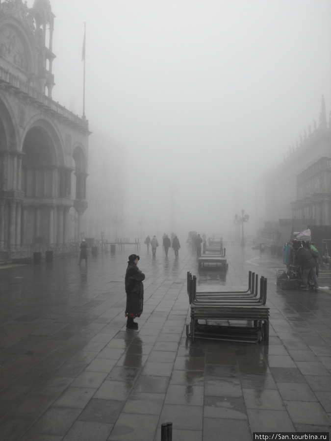 Зимние туманы Венеции и Бурано Венеция, Италия