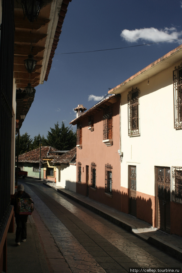 Эталон колониального стиля Сан-Кристобаль-де-Лас-Касас, Мексика