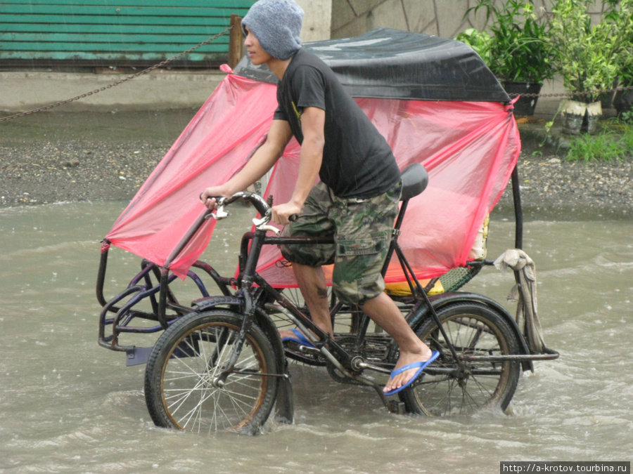 Трайсиклы (мотоциклетные тележки) - филиппинский транспорт Филиппины