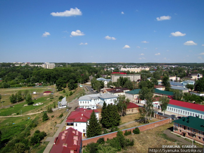 Вид на город с пятого яруса. Елабуга, Россия