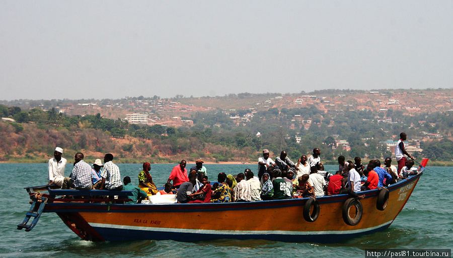 Направление на Конго не так популярно. По слухам, там не спокойно, зато можно наслаждаться комфортным транспортом.