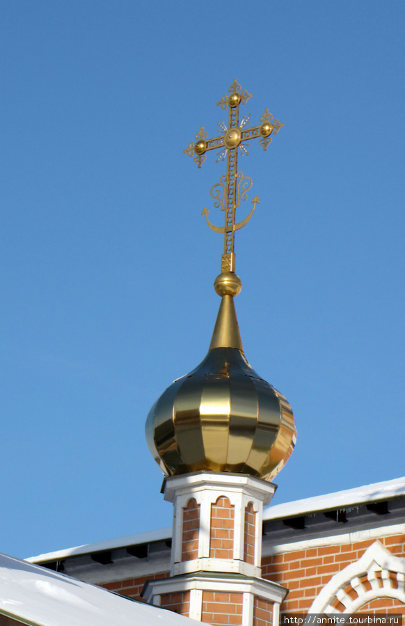 Купола храма. Рязань, Россия