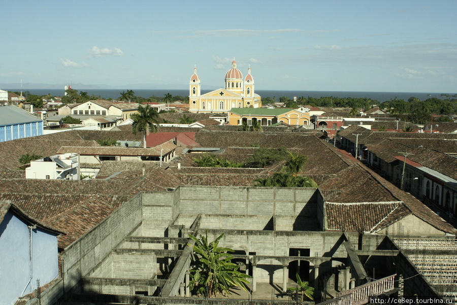 Колокольня церкви Iglesia de La Merced Гранада, Никарагуа
