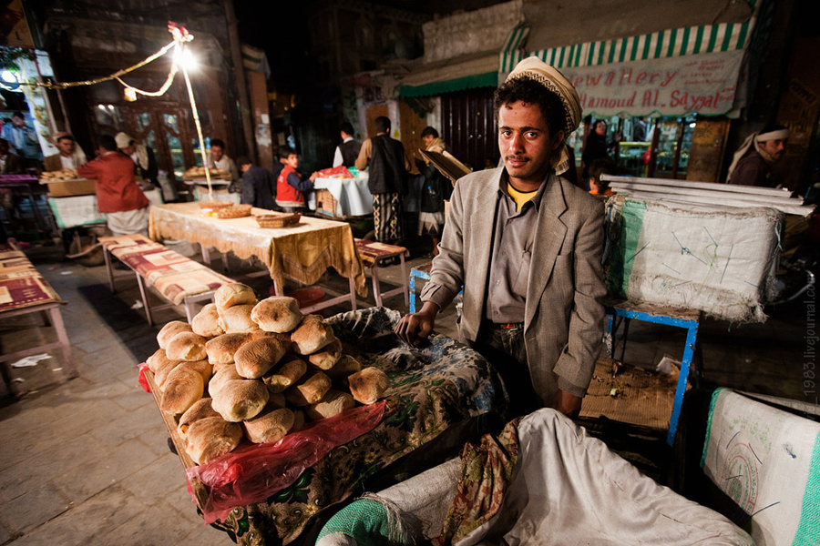 Заведения быстрого питания на улицах Саны Йемен
