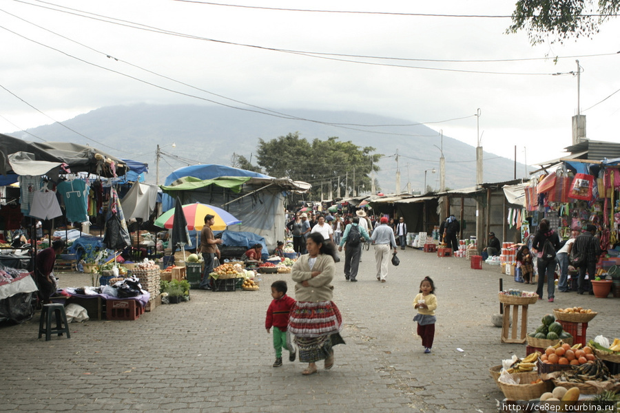 Городской рынок Антигуа, Гватемала