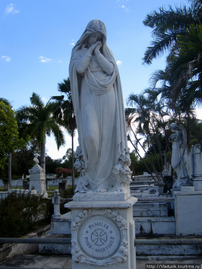 Кладбище Санта-Ифигения Сантьяго-де-Куба, Куба