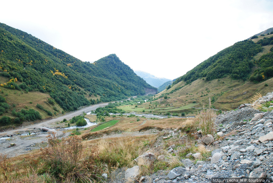 Вид на реку Джорджо с селения Кевселт Кударское ущелье, Южная Осетия