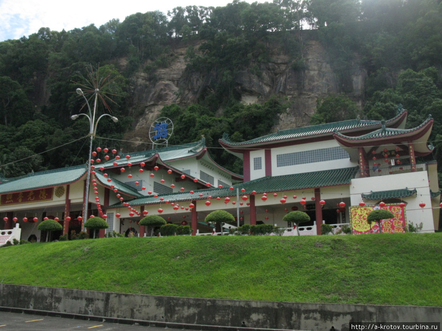 Китайский храм Сандакан, Малайзия