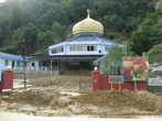 Ещё одна мечеть —  пострадавшая от селевых потоков