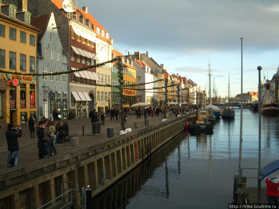 Разноцветная набережная Копенгаген, Дания