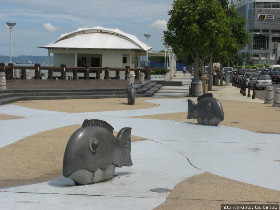 Статуи рыб Кота-Кинабалу, Малайзия