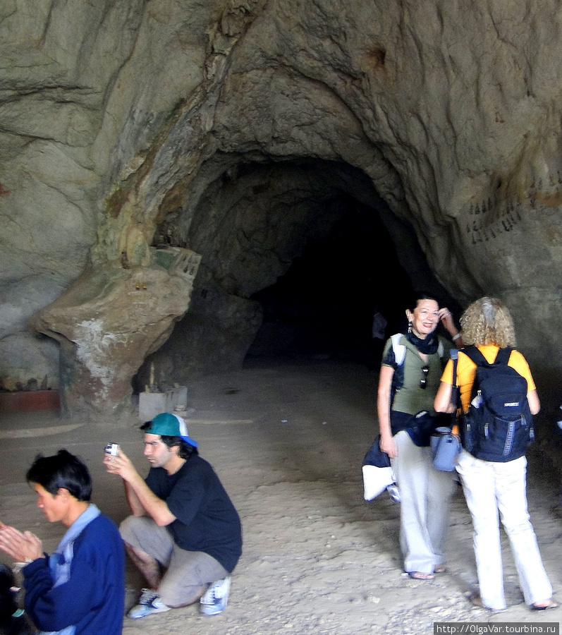Внутри верхней пещеры.Дальше тоннель уходит вглубь на 54 метра