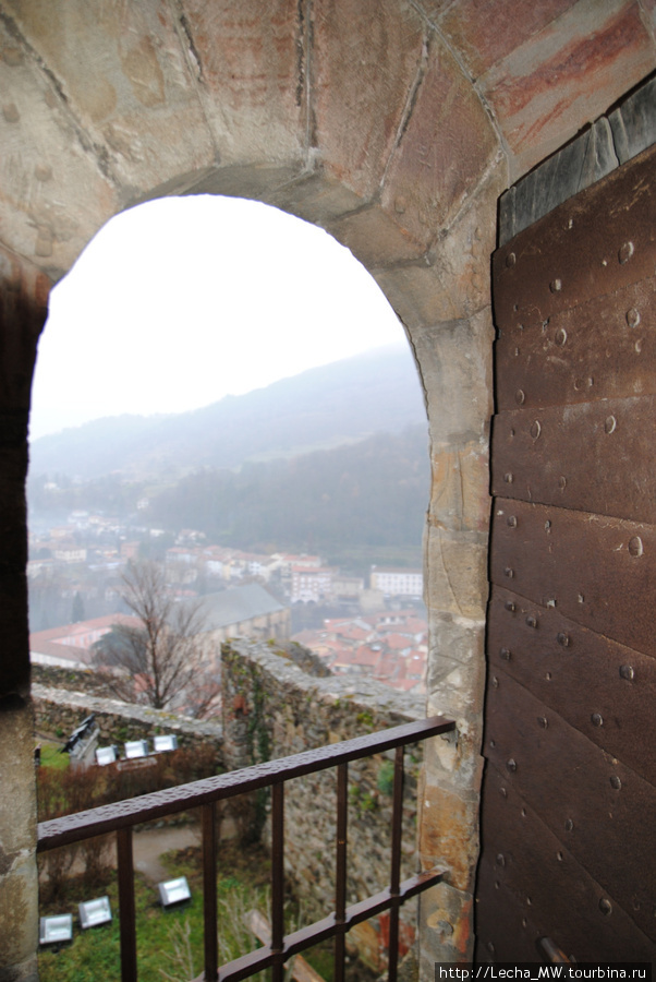 Замок графов Foix Фуа, Франция