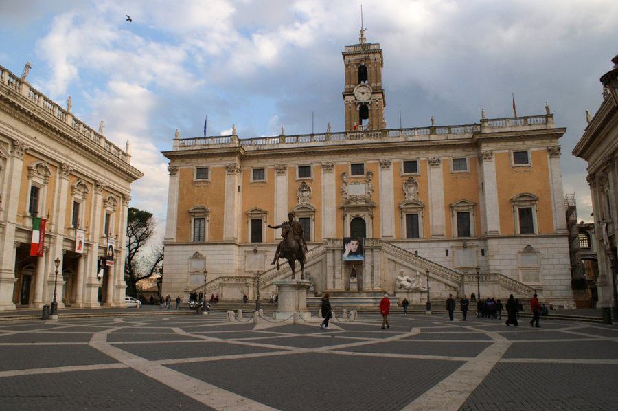 Сенатский Дворец — резиденция мэра Рима Рим, Италия