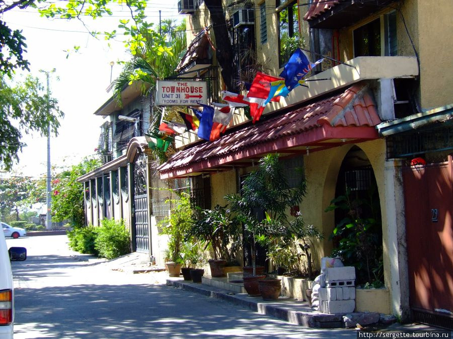 Таун Хаус Манила, Филиппины