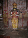 Это ланкийский король, основатель храма