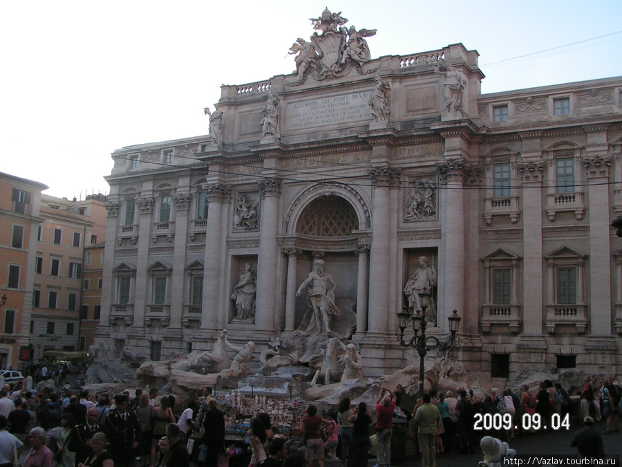 Композиция фонтана Рим, Италия