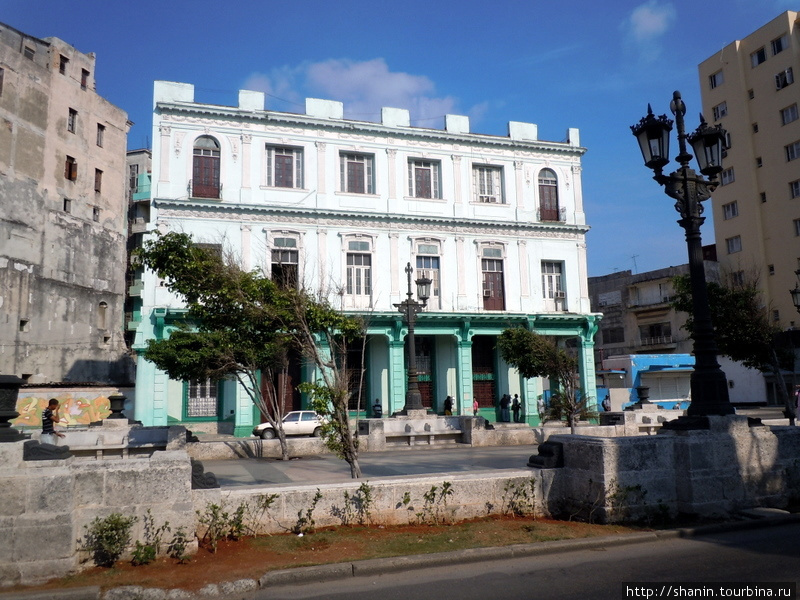 Мир без виз — 219. Чайна-таун и бульвар Прадо Гавана, Куба