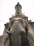 Fontaine des Elephants на Бульваре De la Colonne
