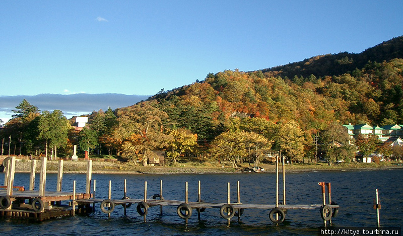 Никко в осенних тонах: озеро Тюзэндзико Никко, Япония