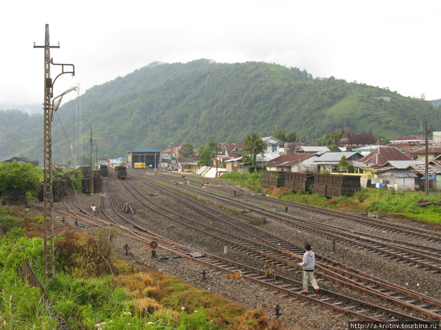 Городок Паданг-Паджанг: железнодорожные артефакты