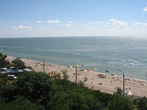 Вид на море и пляж с 7 этажа базы отдыха