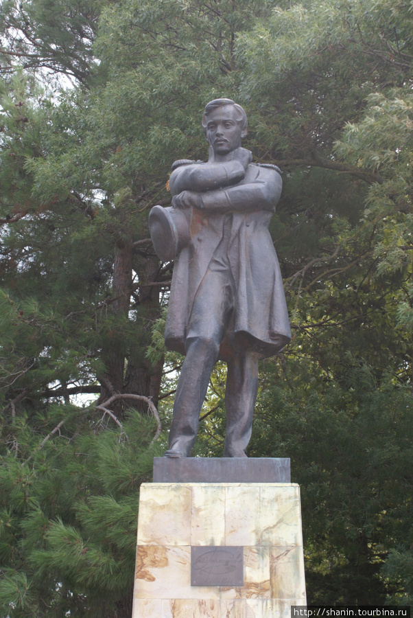Памятник Михаилу Лермонтову в Геленджике Геленджик, Россия
