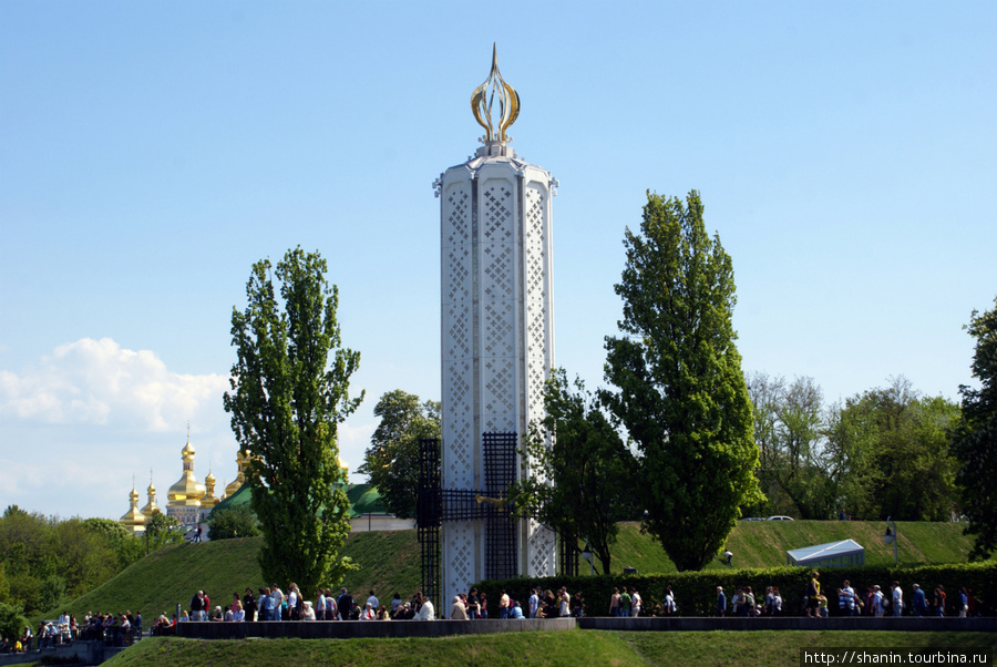 Памятник Голодомору Киев, Украина