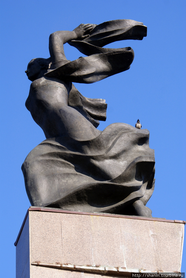 Монумент на Советской площади в Могилеве Могилев, Беларусь